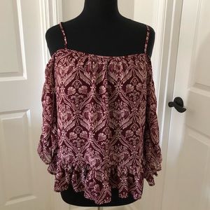Cold-shoulder Paisley Top
